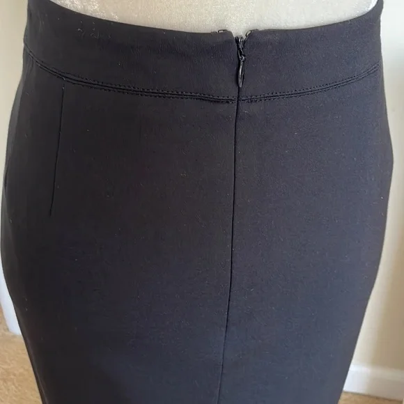 DKNY Black Midi Skirt. - Picture 4 of 13